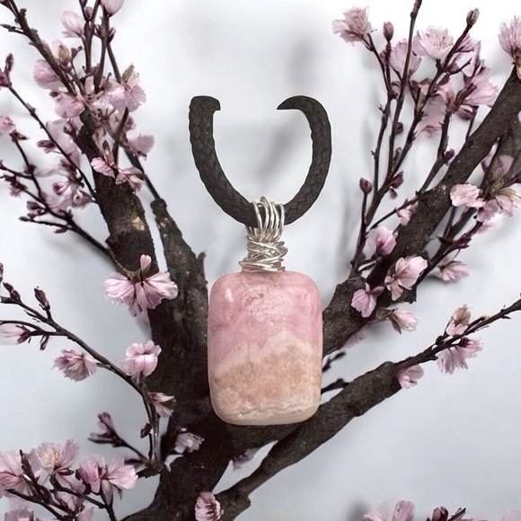 5 For $25💫Rhodochrosi Stone Pendant - Picture 1 of 3